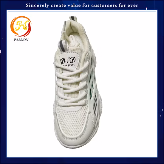 Верх обуви из специального трикотажа.